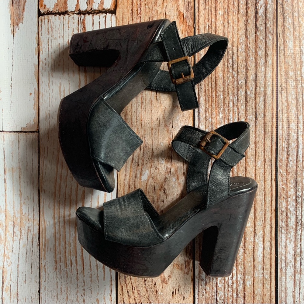 Freebird by Steven black stacked sandals